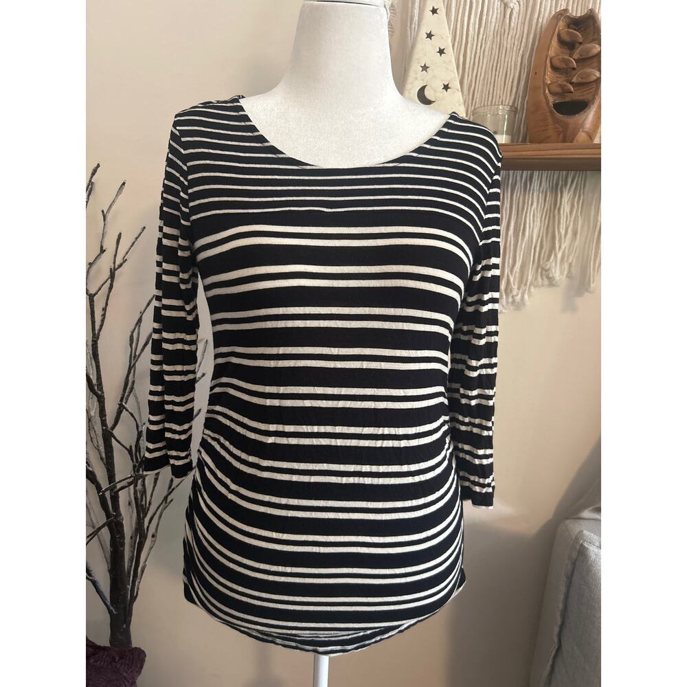 Jessica Simpson Maternity Shirt